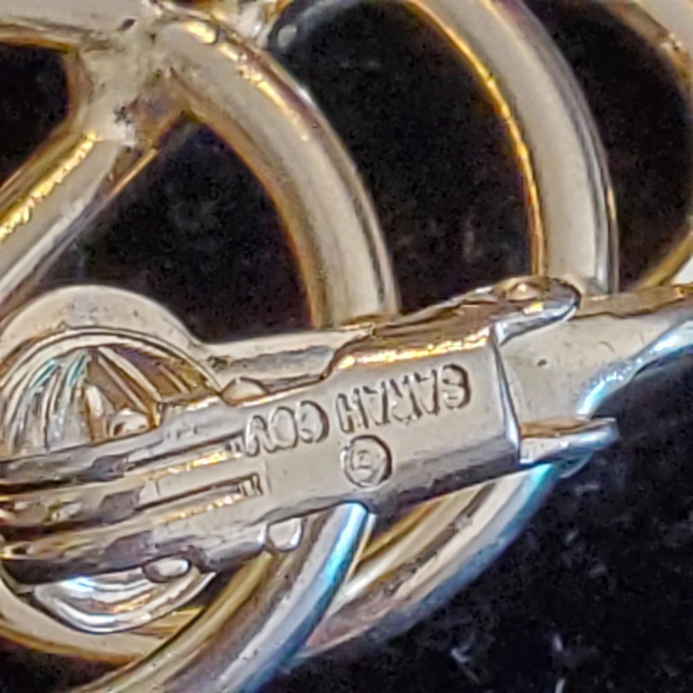 Sarah Coventry goldtone clip on earrings - Picture 3 of 6